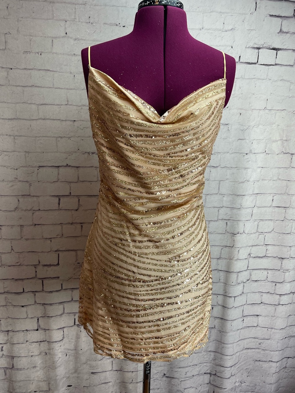 Hello Molly size 6 shimmering star gold mini dress